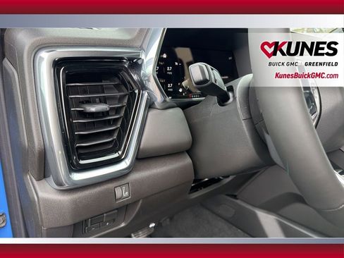 New 2026 GMC Canyon Elevation w/ Convenience Package AWD/4WD image 18