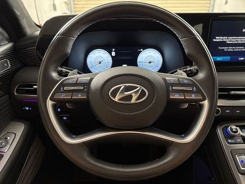 Used 2024 Hyundai Palisade Calligraphy AWD/4WD image 15