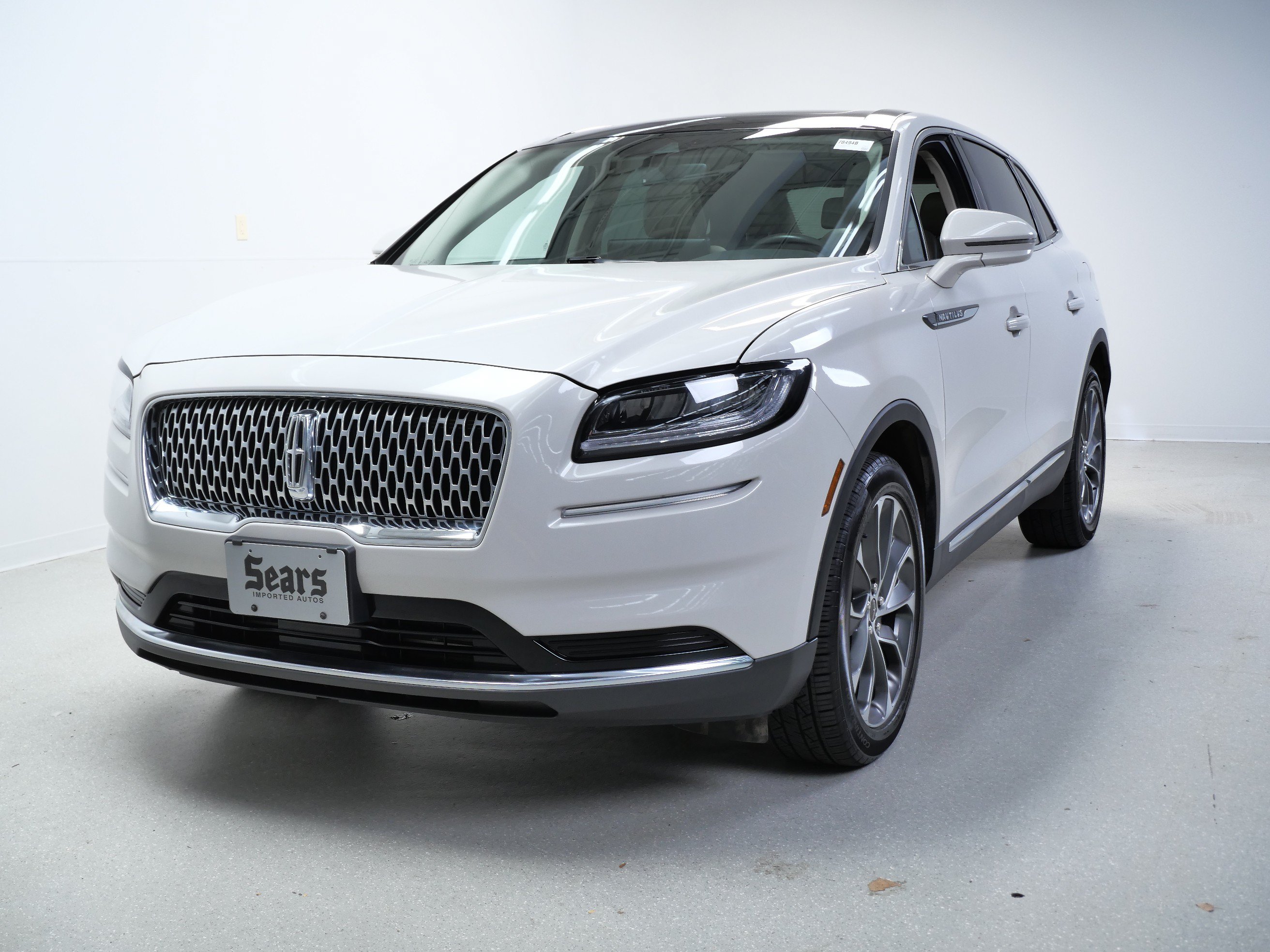 Used 2022 Lincoln Nautilus Reserve w/ Luxury Package AWD/4WD image 11