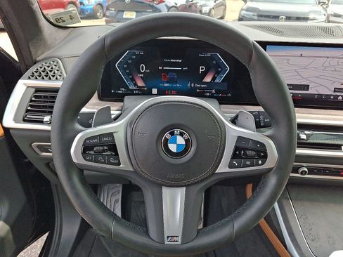 Used 2025 BMW X7 xDrive40i w/ M Sport Package AWD/4WD image 20