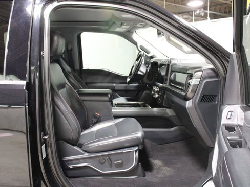 Used 2023 Ford F250 Lariat w/ Lariat Ultimate Package AWD/4WD image 7
