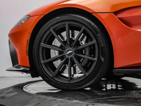 Used 2020 Aston Martin V8 Vantage Coupe RWD image 97