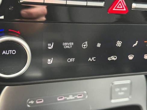 New 2026 Hyundai Ioniq 9 SEL image 15