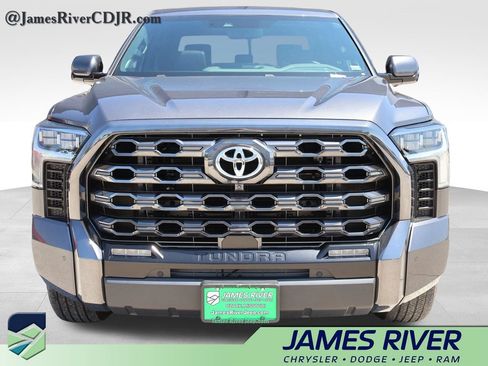 Used 2023 Toyota Tundra Platinum AWD/4WD image 7