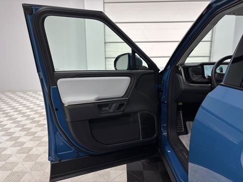 Used 2023 Rivian R1T Adventure image 16