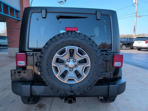 Used 2013 Jeep Wrangler Unlimited Rubicon w/ Connectivity Group image 7