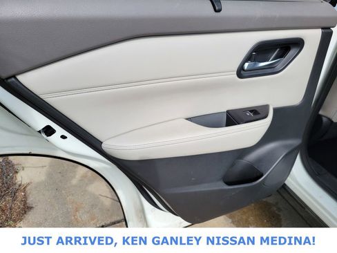 Certified 2023 Nissan Rogue SL w/ SL Premium Package AWD/4WD image 17