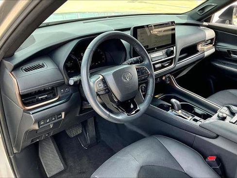 Certified 2024 Toyota Grand Highlander Hybrid MAX Limited image 18