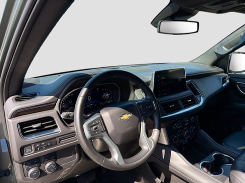Used 2023 Chevrolet Suburban Premier image 26