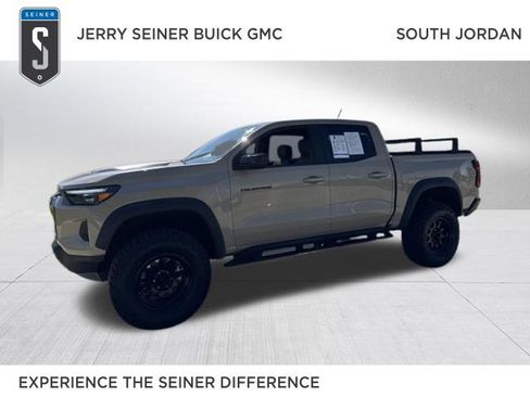 Used 2024 Chevrolet Colorado ZR2 w/ ZR2 Convenience Package III AWD/4WD image 1