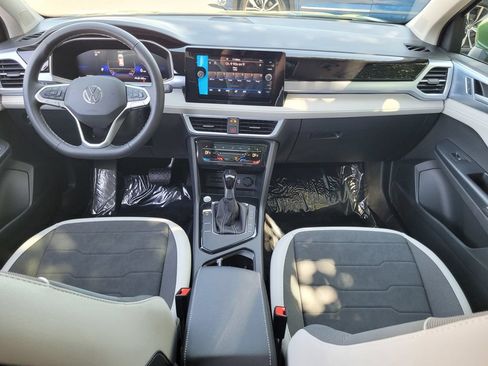 New 2026 Volkswagen Taos SE FWD image 17