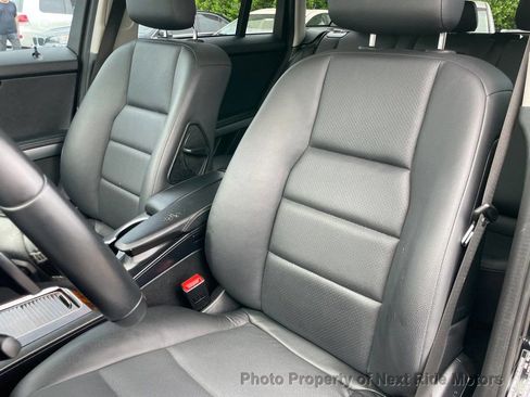 Used 2015 Mercedes-Benz GLK 350 2WD image 16