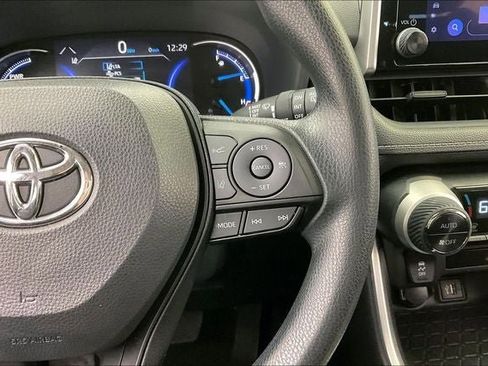Used 2023 Toyota RAV4 XLE AWD/4WD image 23