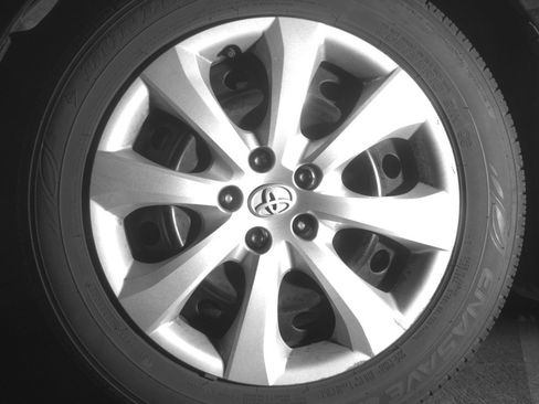 Used 2025 Toyota Corolla LE FWD image 12