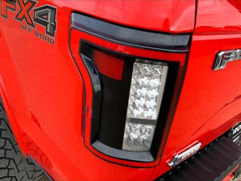 Used 2017 Ford F150 XLT w/ Equipment Group 302A Luxury image 31