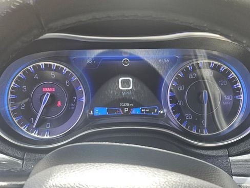 Used 2019 Chrysler 300 Touring w/ Sport Appearance Package RWD image 40