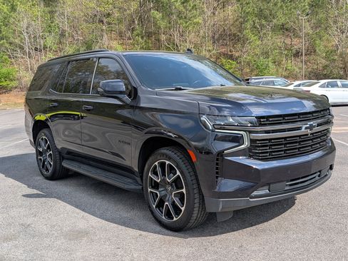 Used 2022 Chevrolet Tahoe RST w/ Luxury Package RWD image 11