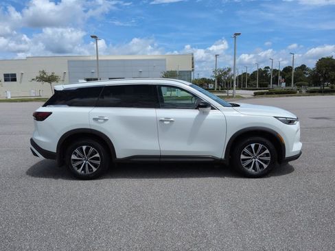 Used 2025 INFINITI QX60 Pure FWD image 3