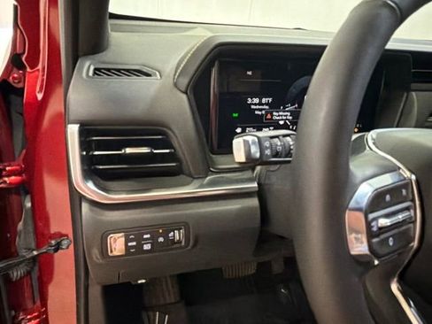 Used 2025 GMC Terrain Elevation AWD/4WD image 12