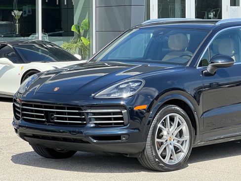 Used 2021 Porsche Cayenne S AWD/4WD image 14