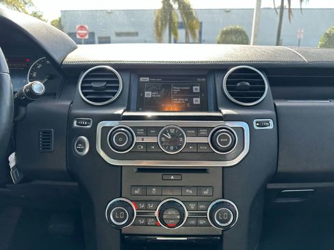 Used 2016 Land Rover LR4 HSE Silver Edition image 18