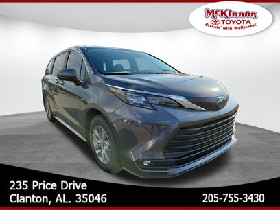 New 2025 Toyota Sienna XLE