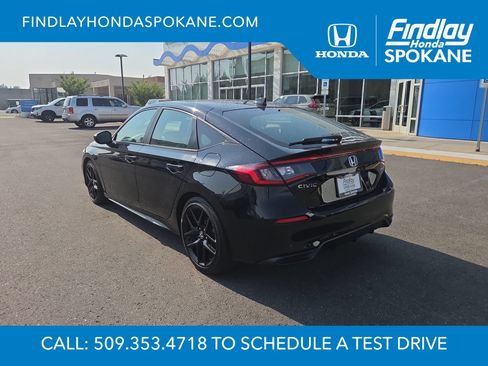 Used 2025 Honda Civic Sport image 3