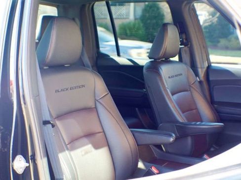 Used 2022 Honda Ridgeline Black Edition image 42