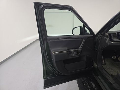 Used 2024 Rivian R1S Adventure AWD/4WD image 16