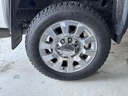 Certified 2019 GMC Sierra 2500 Denali image 34