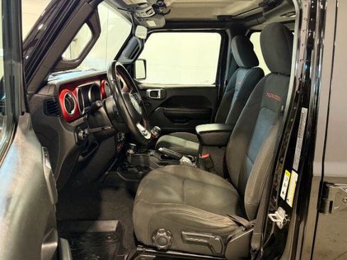 Used 2018 Jeep Wrangler Unlimited Rubicon w/ Steel Bumper Group AWD/4WD image 12