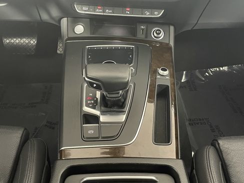 Used 2020 Audi Q5 2.0T Premium Plus AWD/4WD image 18