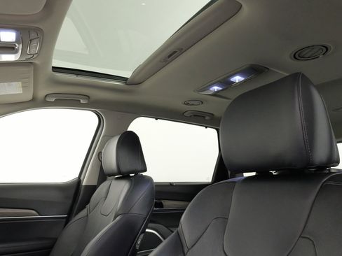 Used 2022 Kia Telluride EX w/ EX Premium Package image 28