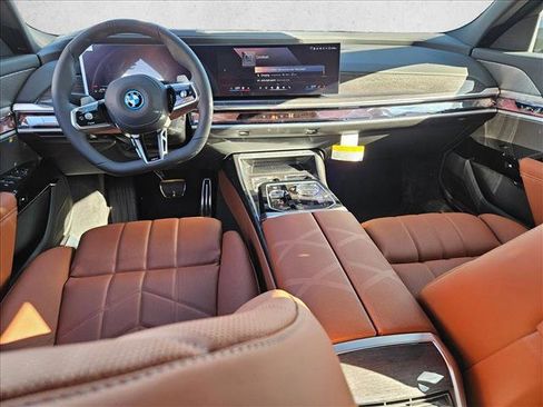 New 2026 BMW 750e xDrive AWD/4WD image 14