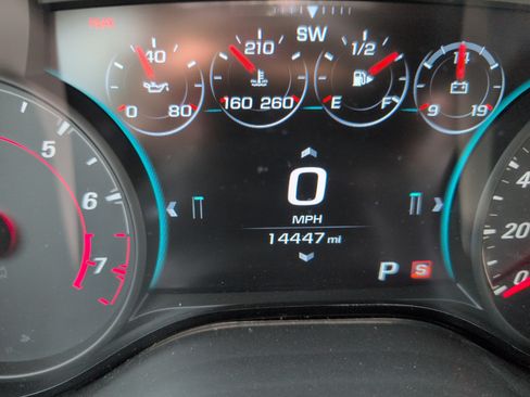 Used 2016 Chevrolet Camaro SS RWD image 22