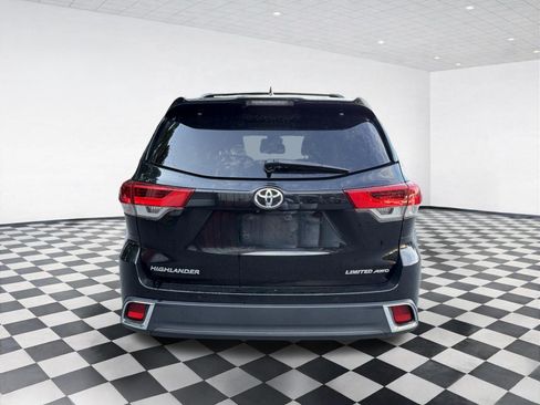 Used 2018 Toyota Highlander Limited AWD/4WD image 5