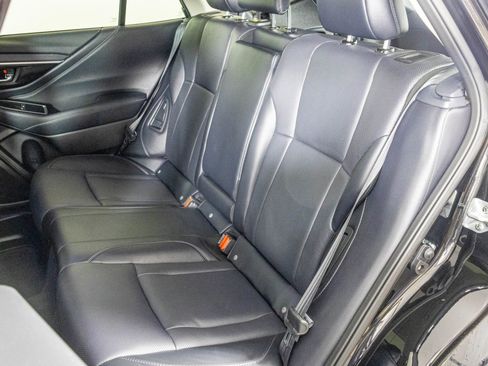 Used 2023 Subaru Outback Limited image 38