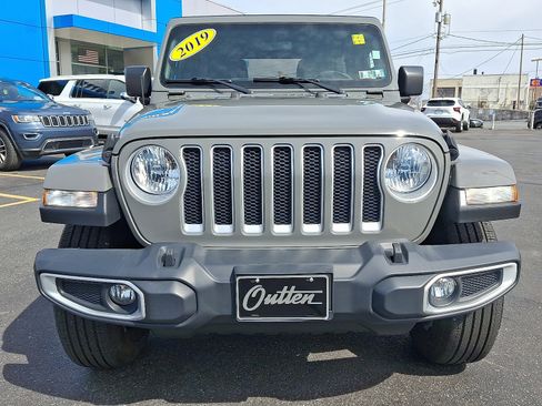 Used 2019 Jeep Wrangler Unlimited Sahara w/ Dual Top Group image 8