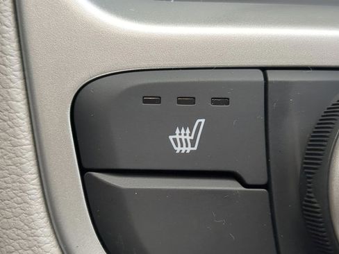New 2026 Hyundai Venue SEL FWD image 23