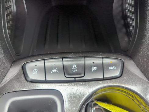 Certified 2025 Chevrolet TrailBlazer LT AWD/4WD image 23