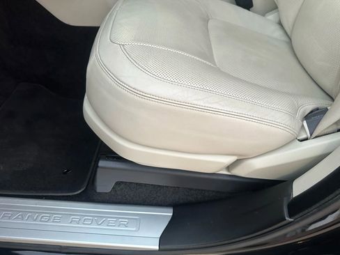 Used 2021 Land Rover Range Rover Westminster Edition image 24