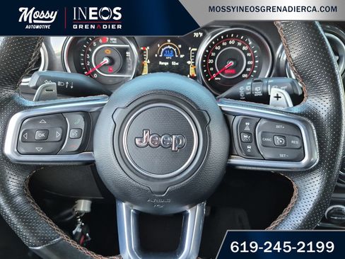 Used 2021 Jeep Wrangler Unlimited Rubicon w/ Trailer Tow Package AWD/4WD image 11