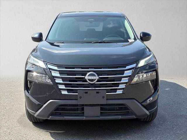 Used 2025 Nissan Rogue SV AWD/4WD image 8