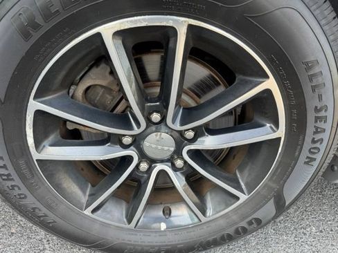 Used 2016 Dodge Grand Caravan R/T FWD image 24