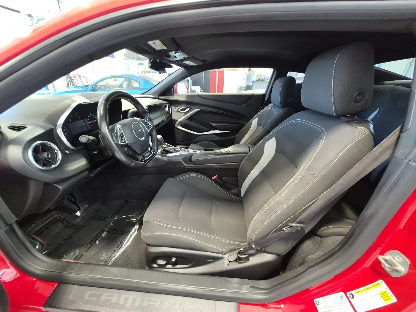Used 2017 Chevrolet Camaro LT RWD image 10