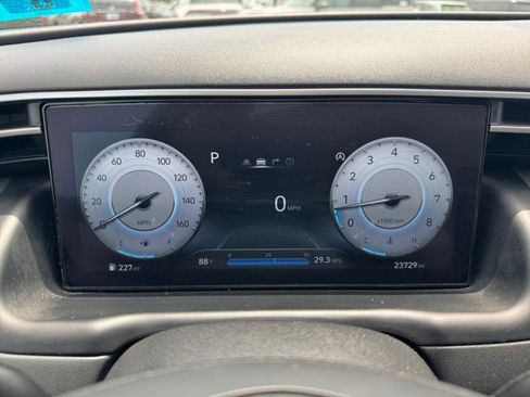 Used 2023 Hyundai Tucson Limited AWD/4WD image 31
