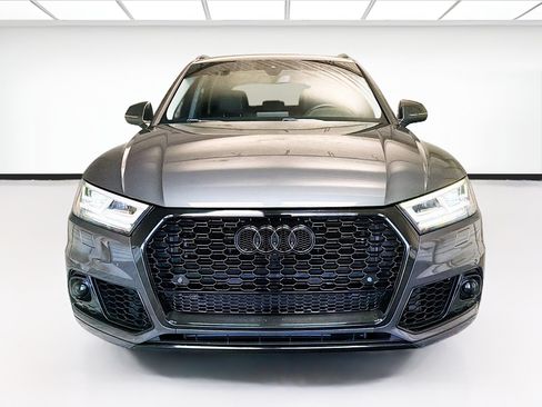 Used 2019 Audi Q5 2.0T Premium Plus w/ Premium Plus Package AWD/4WD image 2