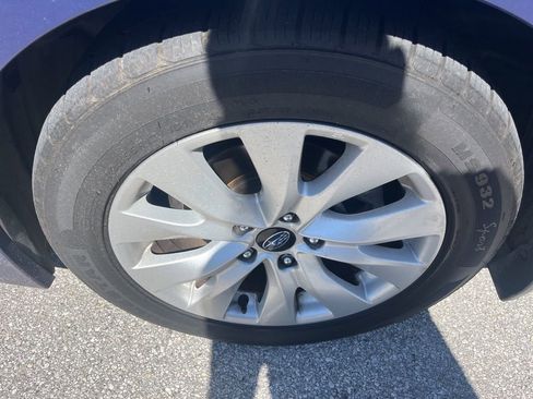 Used 2017 Subaru Legacy 2.5i Premium image 9