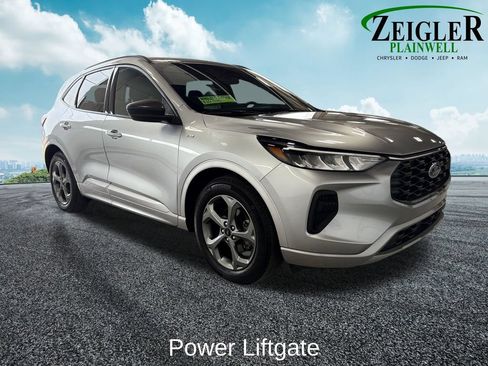 Used 2024 Ford Escape ST-Line w/ Tech Pack #1 FWD image 7