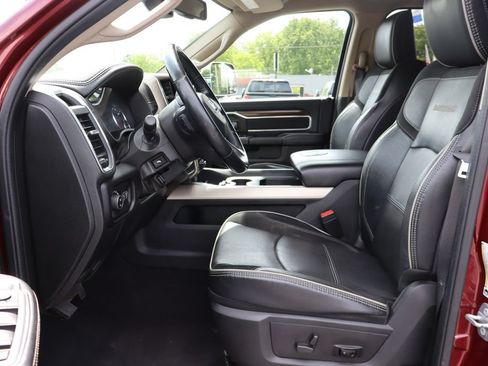 Used 2022 RAM 3500 Laramie AWD/4WD image 4